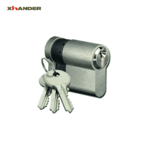 Serrures et cylindres de bâtiment